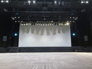 Portable CDD-LIVE Brings Greater Flexibility to Japan’s HEP HALL